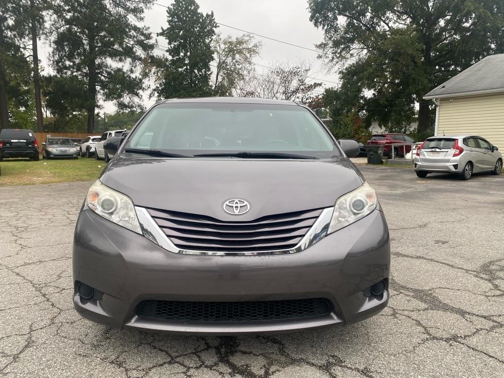 Toyota Sienna  2017