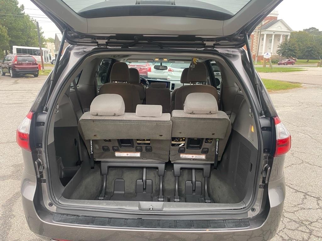Toyota Sienna  2017