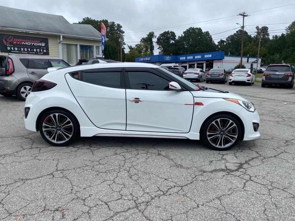 Hyundai Veloster  2016