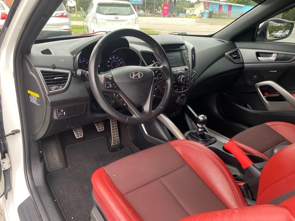 Hyundai Veloster  2016