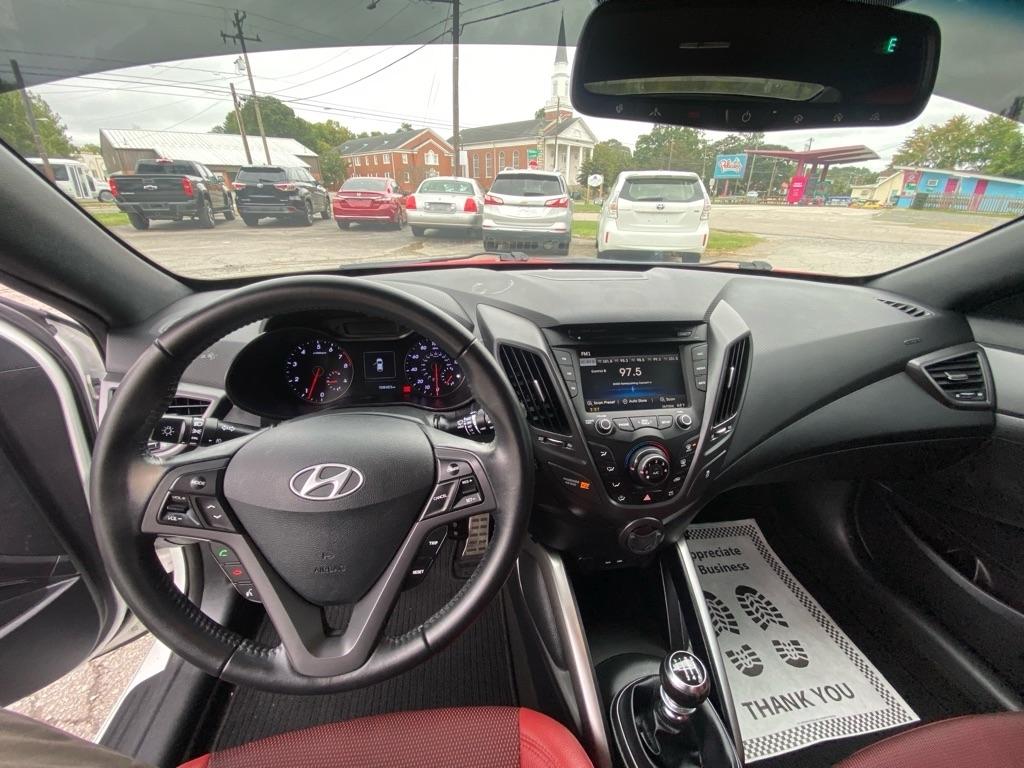 Hyundai Veloster  2016