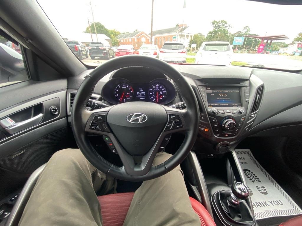Hyundai Veloster  2016