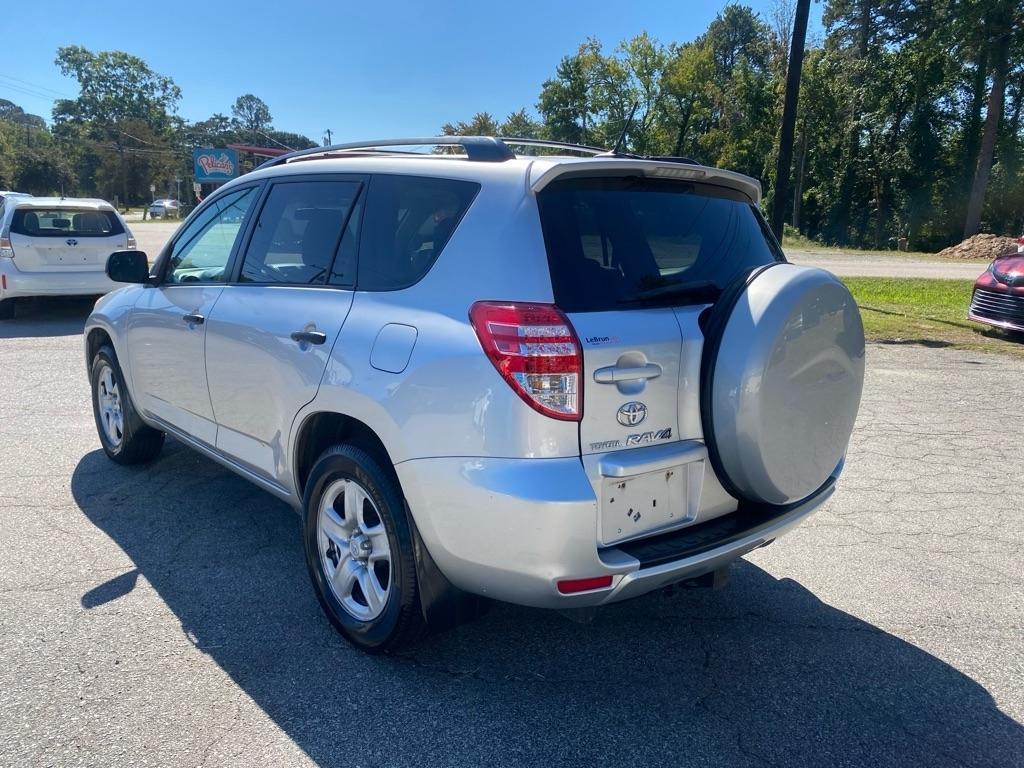 Toyota RAV4  2010