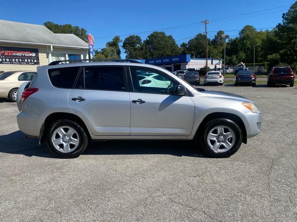 Toyota RAV4  2010