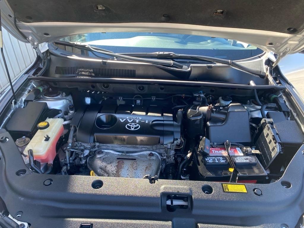 Toyota RAV4  2010