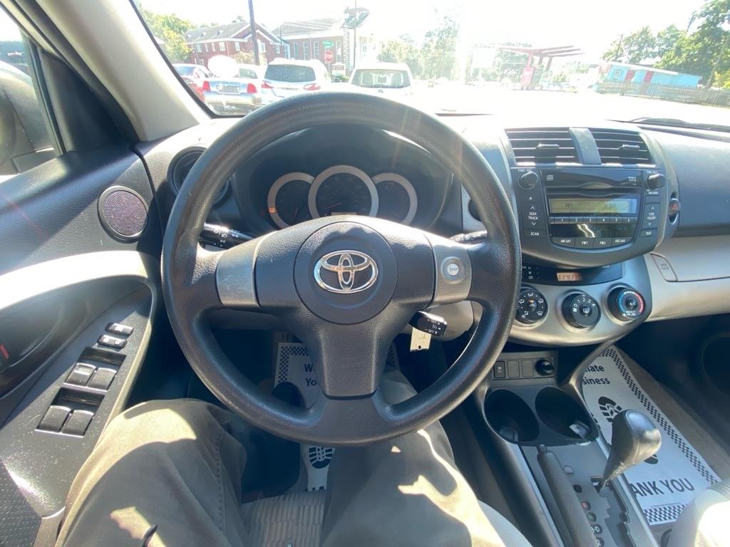 Toyota RAV4  2010