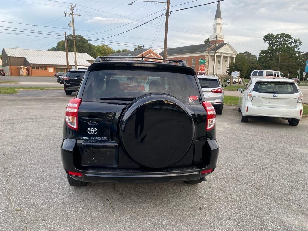 Toyota RAV4  2010