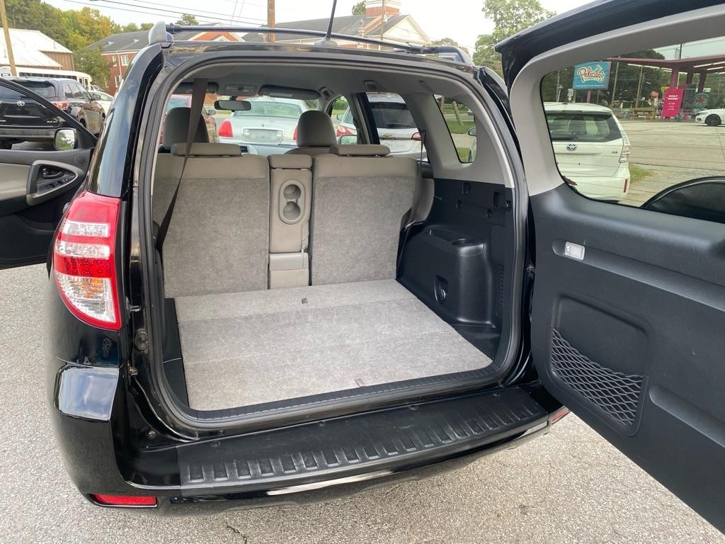 Toyota RAV4  2010