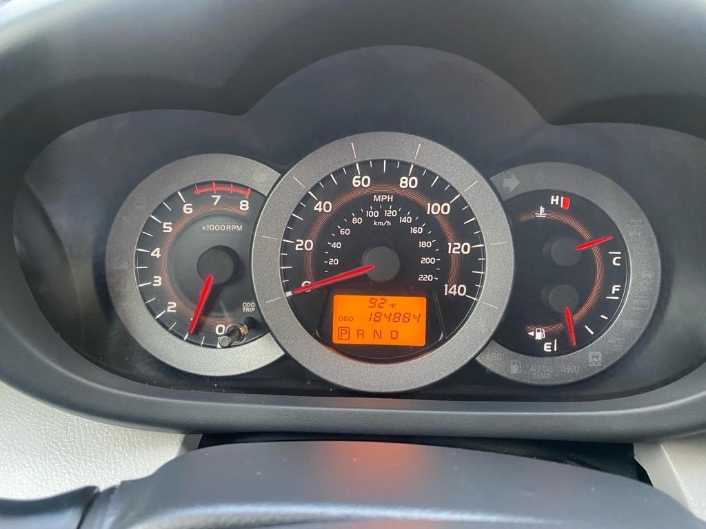 Toyota RAV4  2010