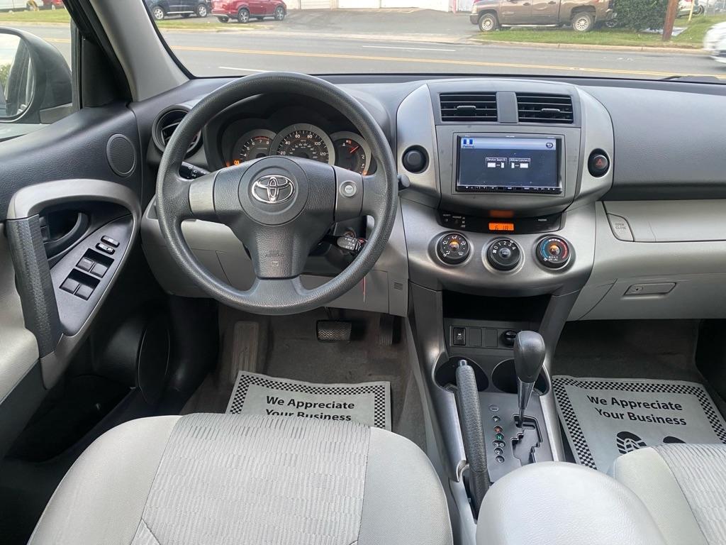Toyota RAV4  2010