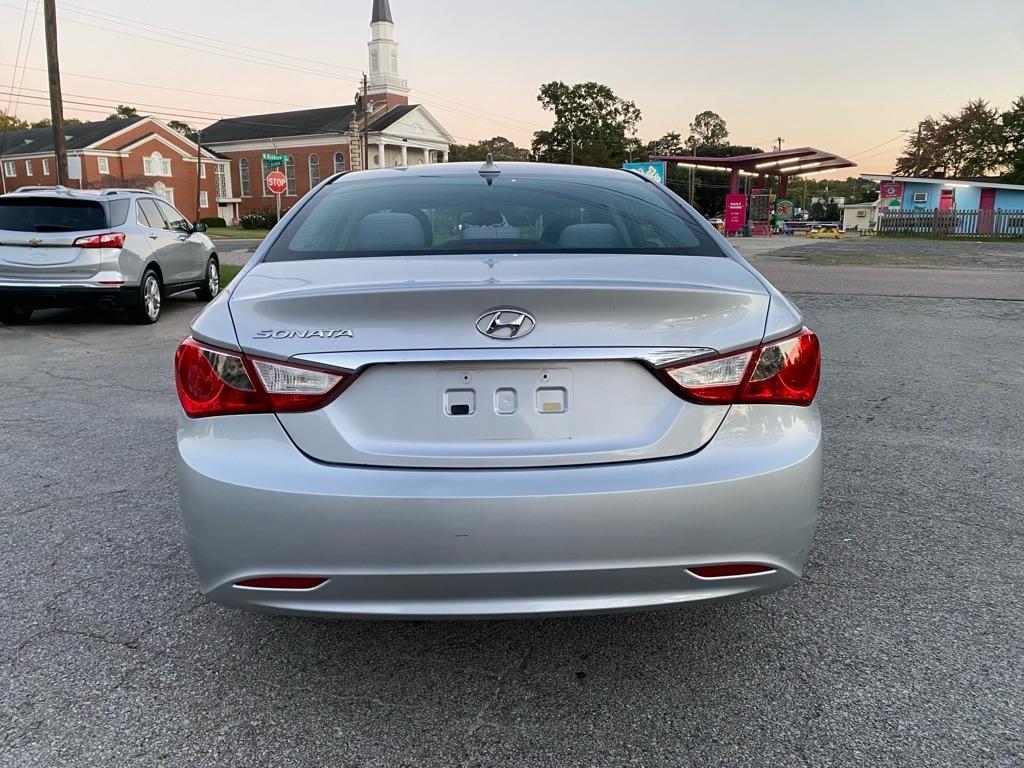 Hyundai Sonata  2013