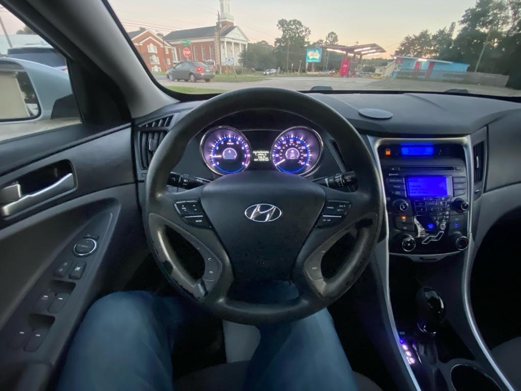 Hyundai Sonata  2013