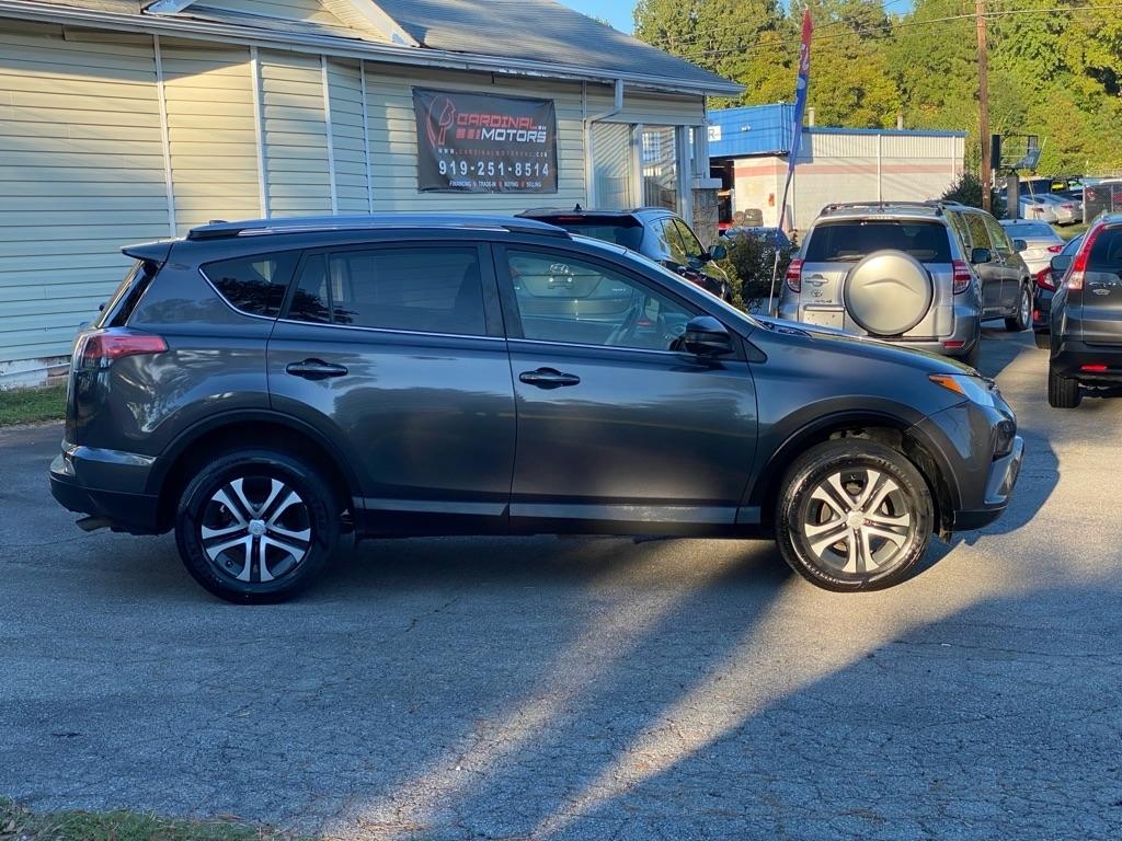 Toyota RAV4  2018