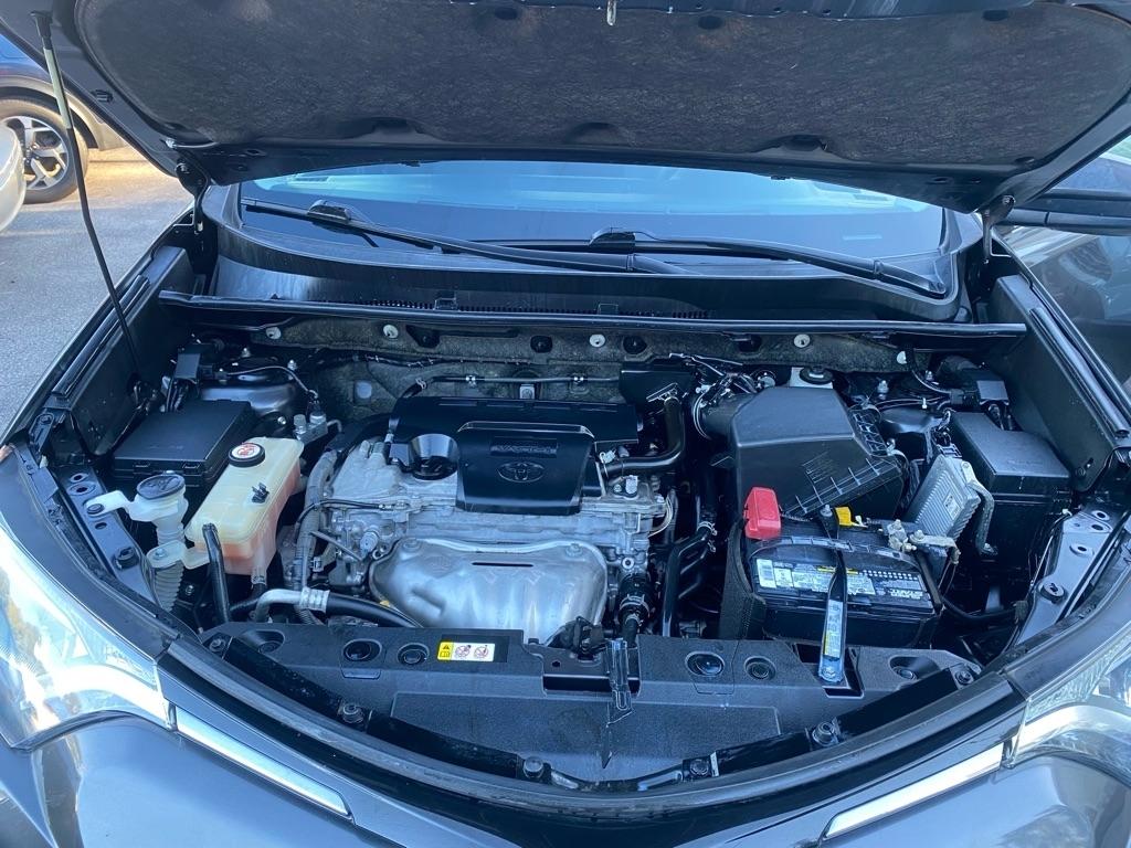 Toyota RAV4  2018