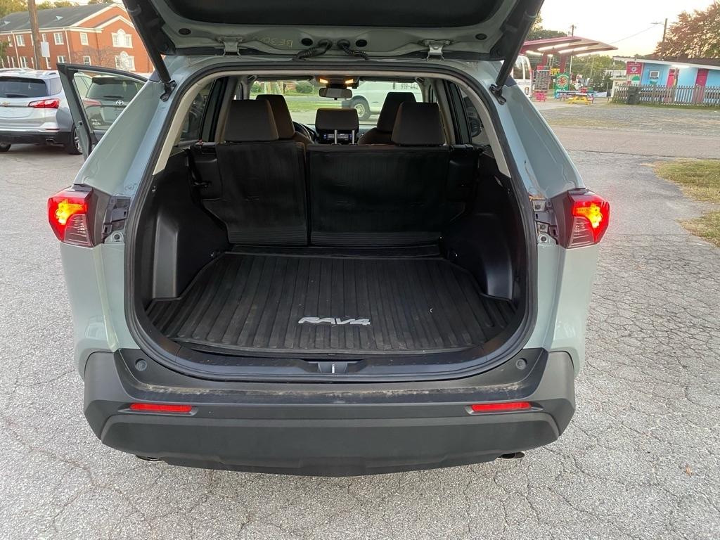 Toyota RAV4  2021