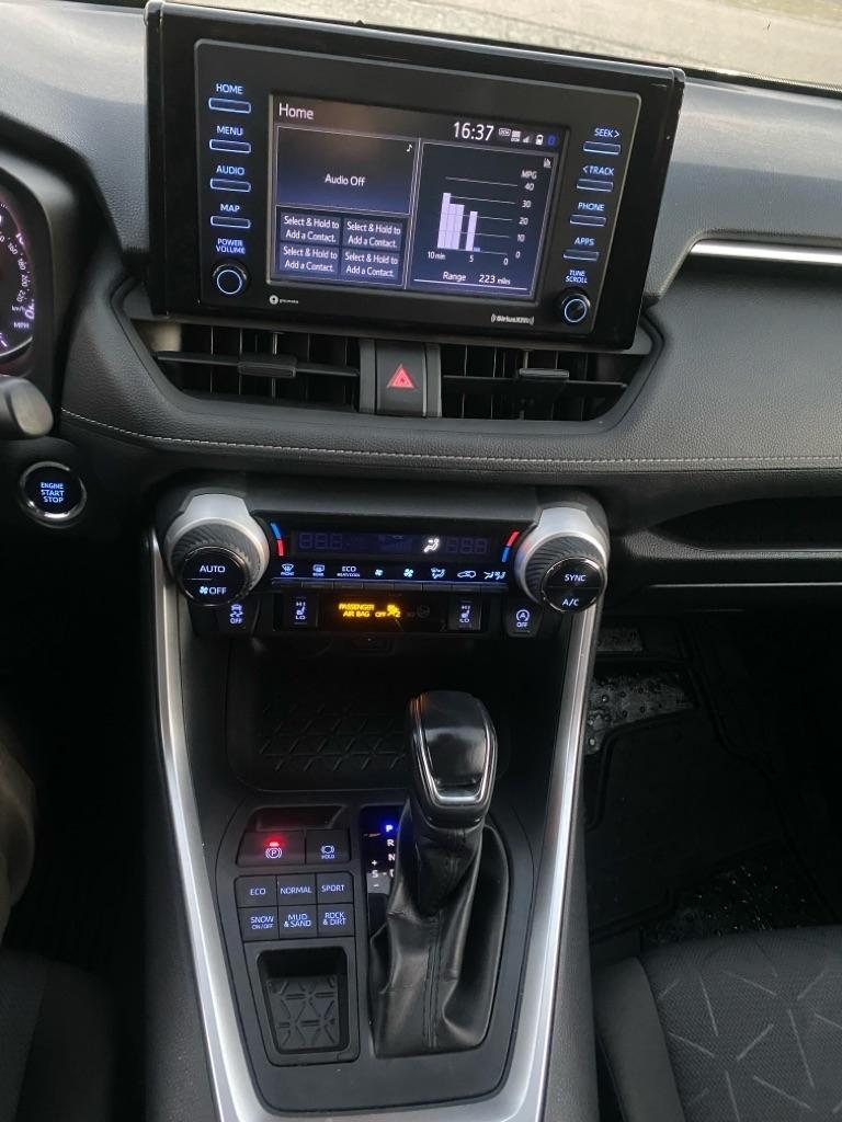 Toyota RAV4  2021
