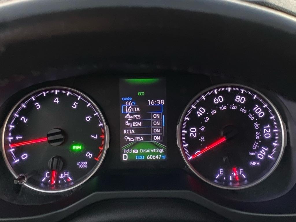 Toyota RAV4  2021