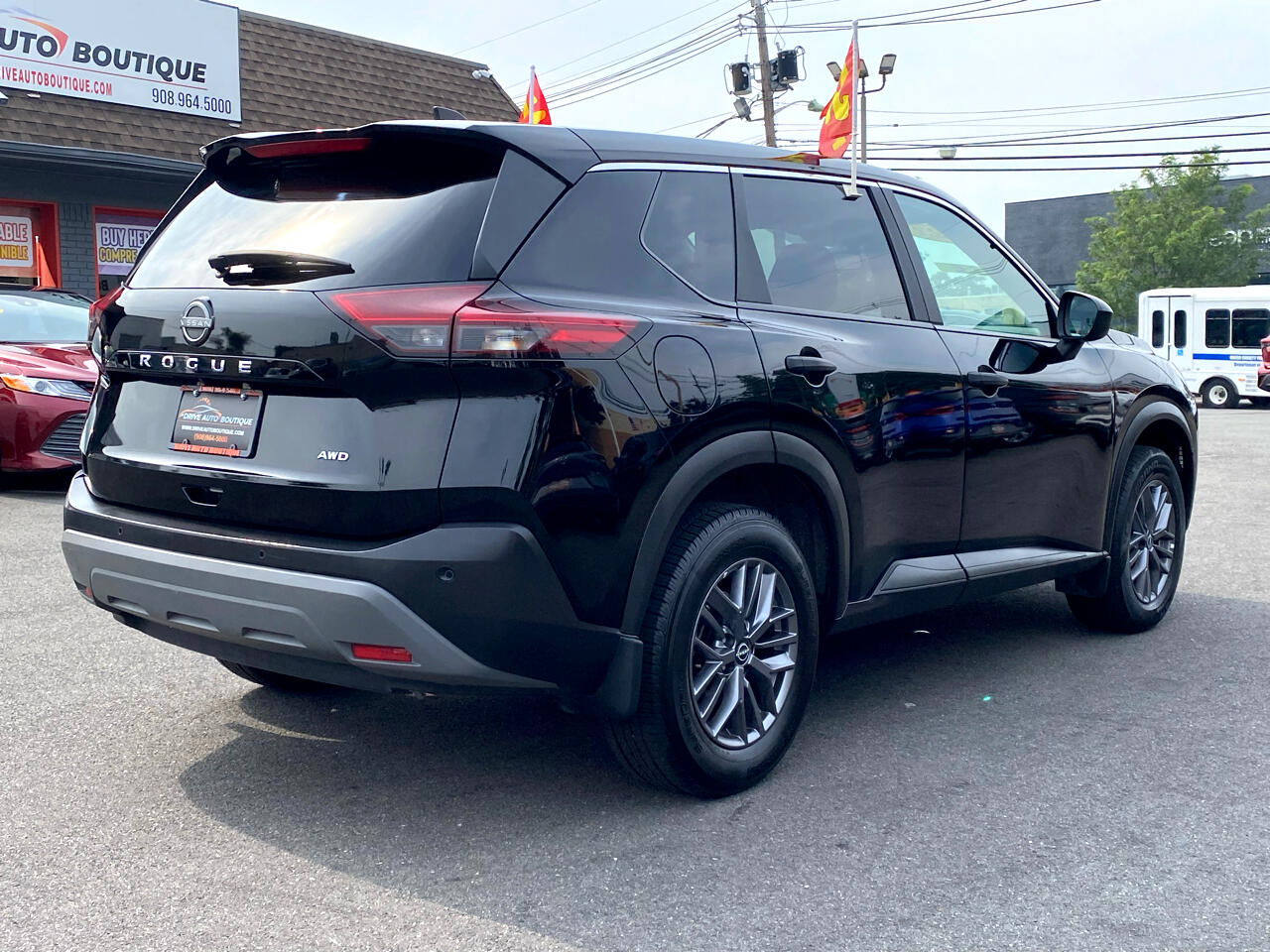 2023 Nissan Rogue S AWD photo 2