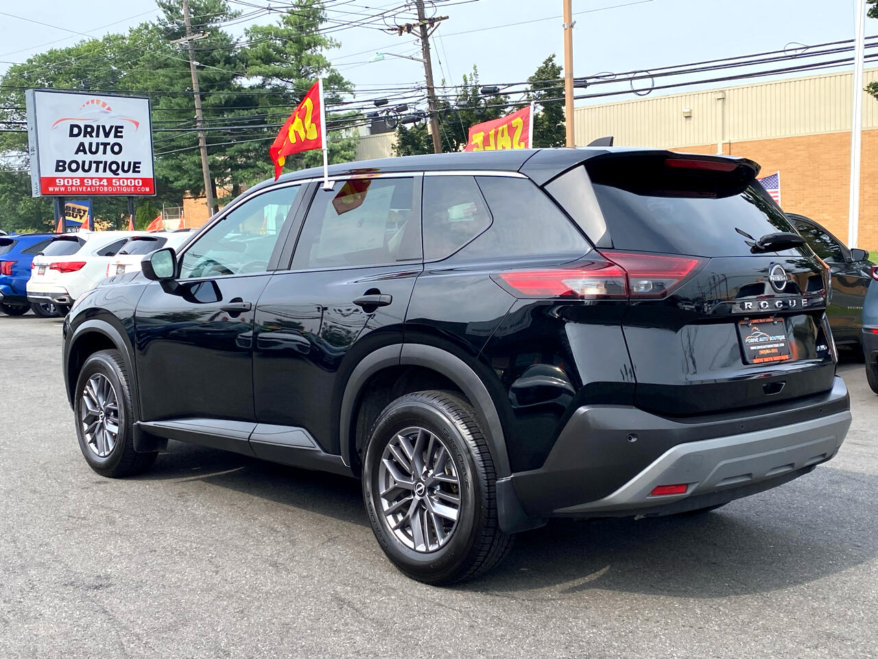 2023 Nissan Rogue S AWD photo 3