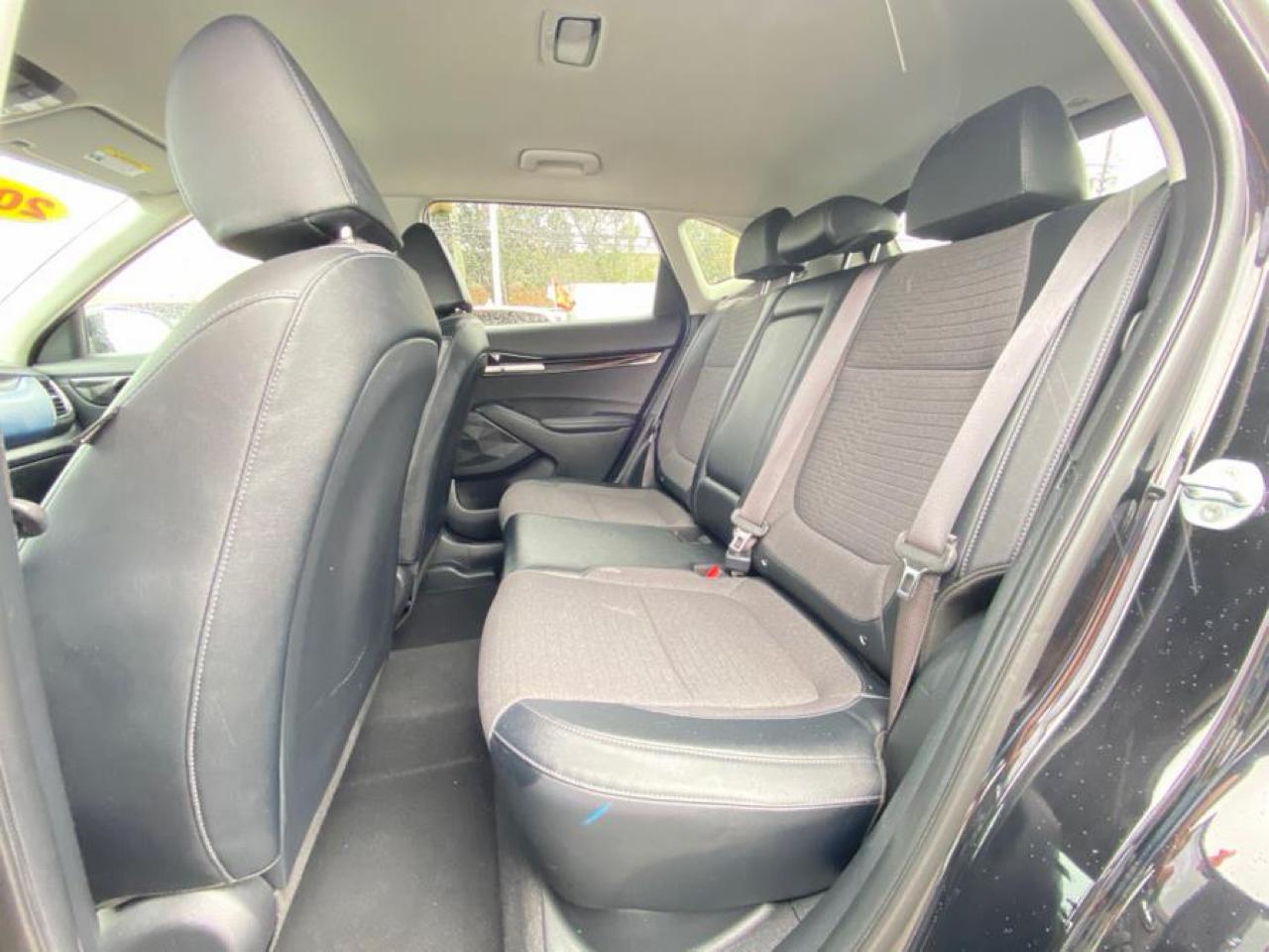 2021 Kia Seltos S - Photo 11