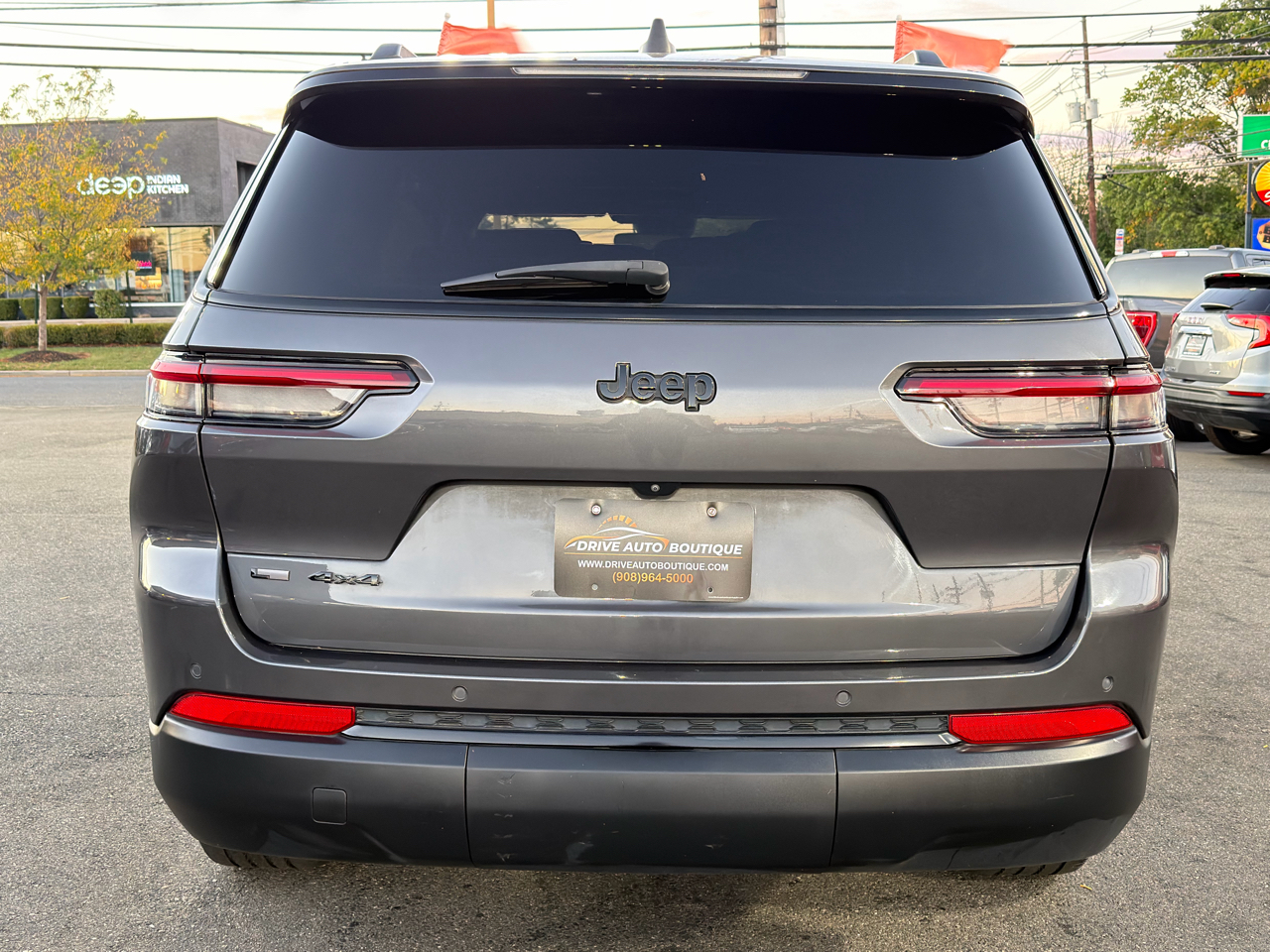 Jeep Grand Cherokee L Laredo 4WD 2021