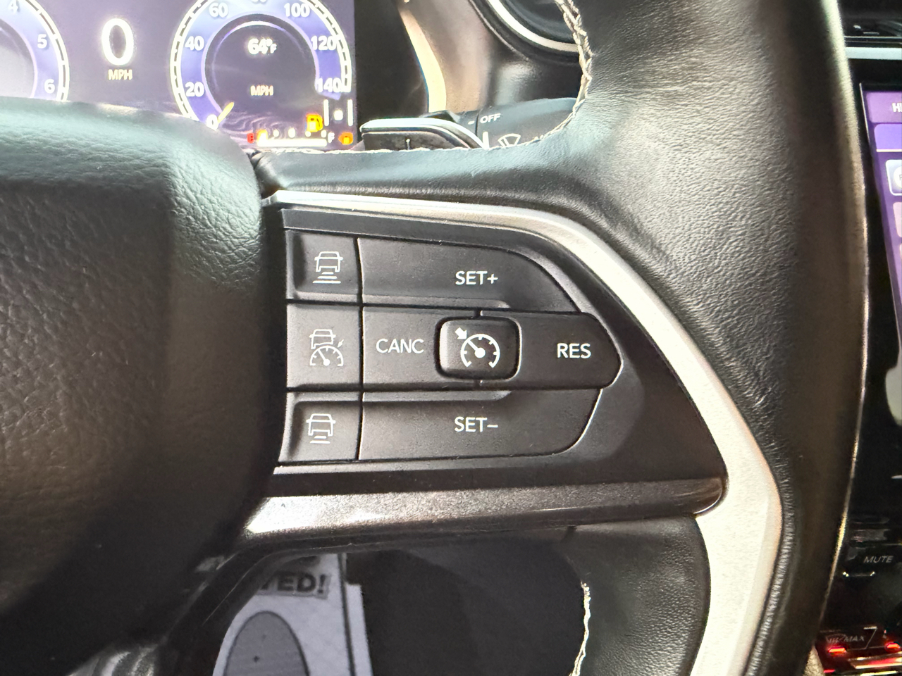 Jeep Grand Cherokee L Laredo 4WD 2021