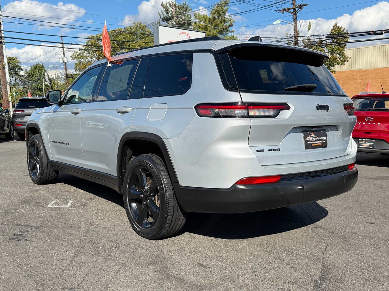 Jeep Grand Cherokee L Laredo 4WD 2023