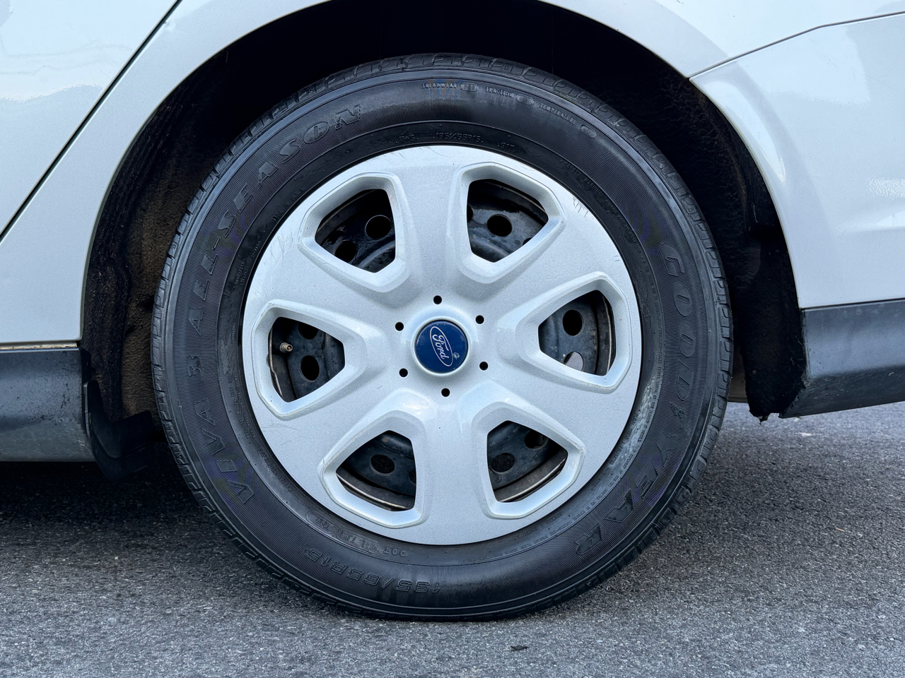 Ford Focus S Sedan 2014