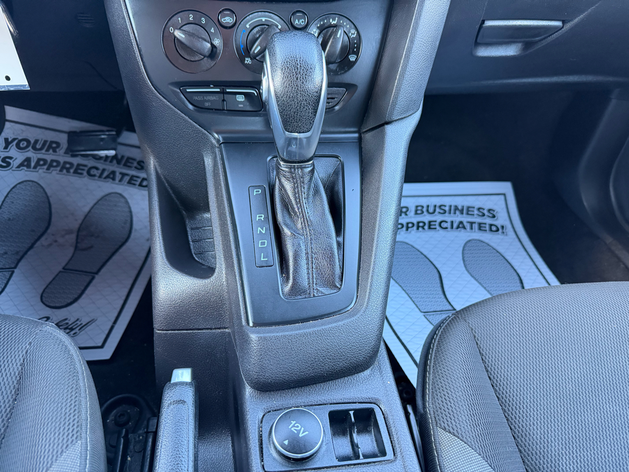 Ford Focus S Sedan 2014