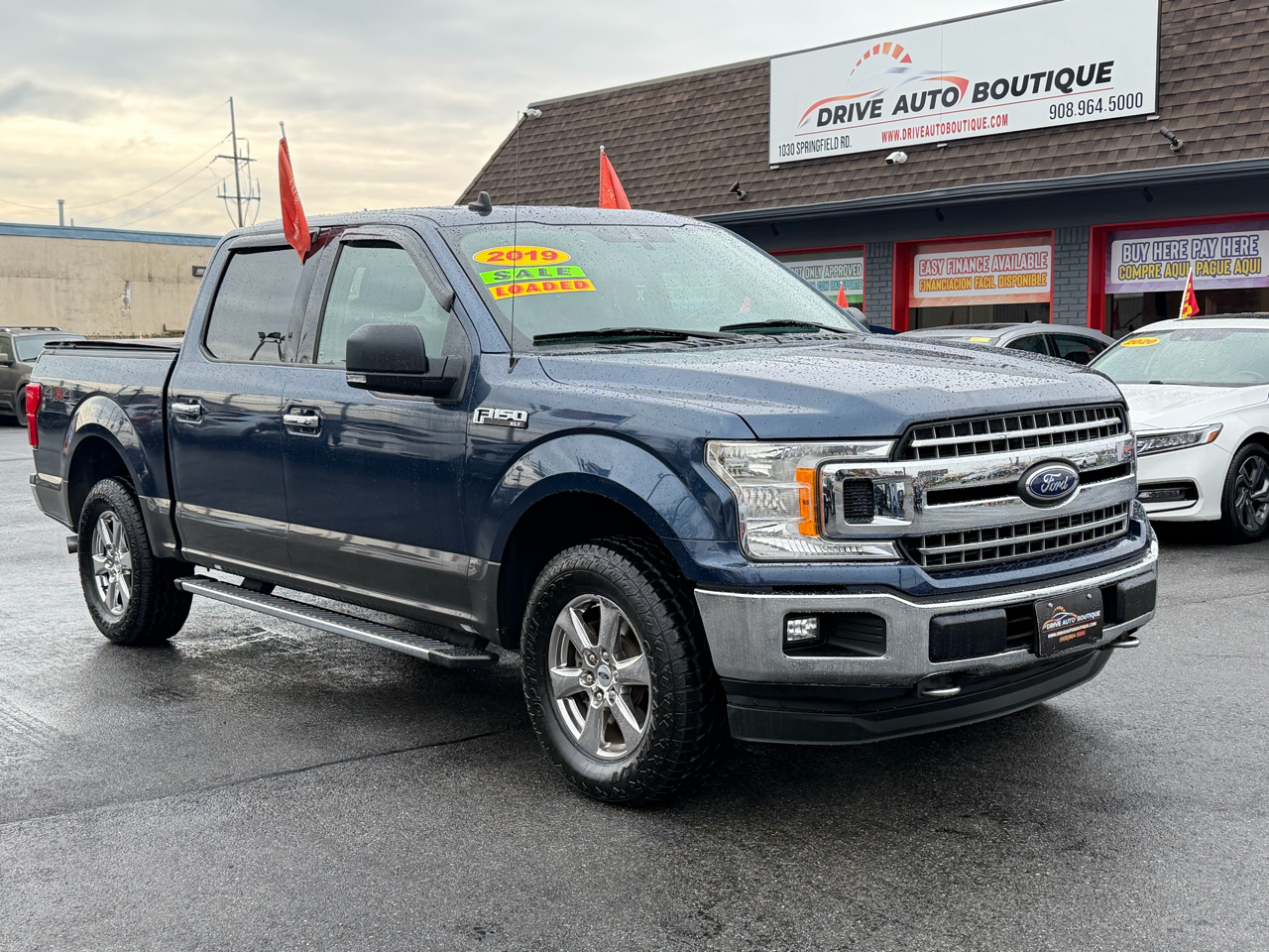 2019 Ford F-150 XLT photo 2