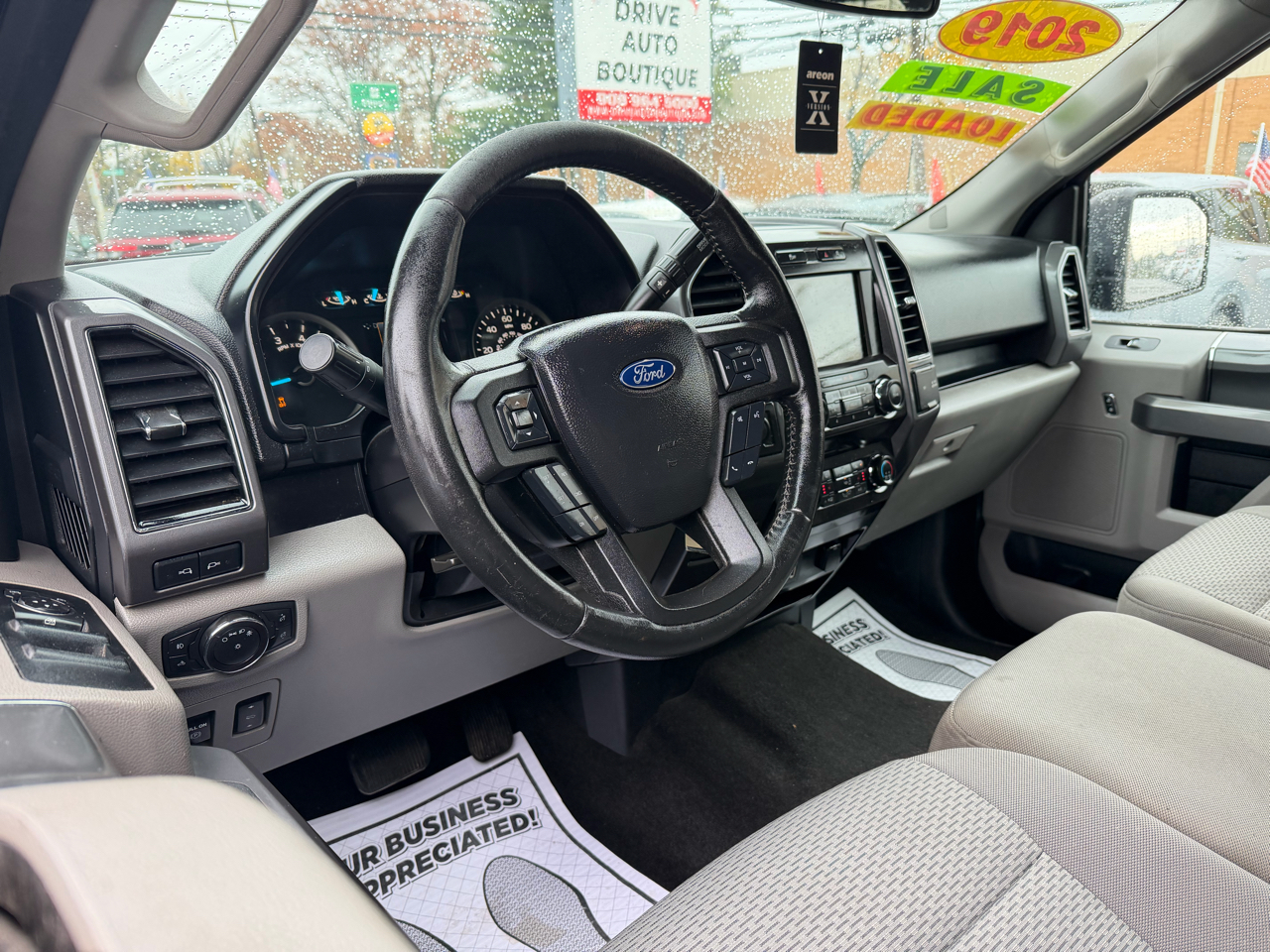 2019 Ford F-150 XLT photo 4