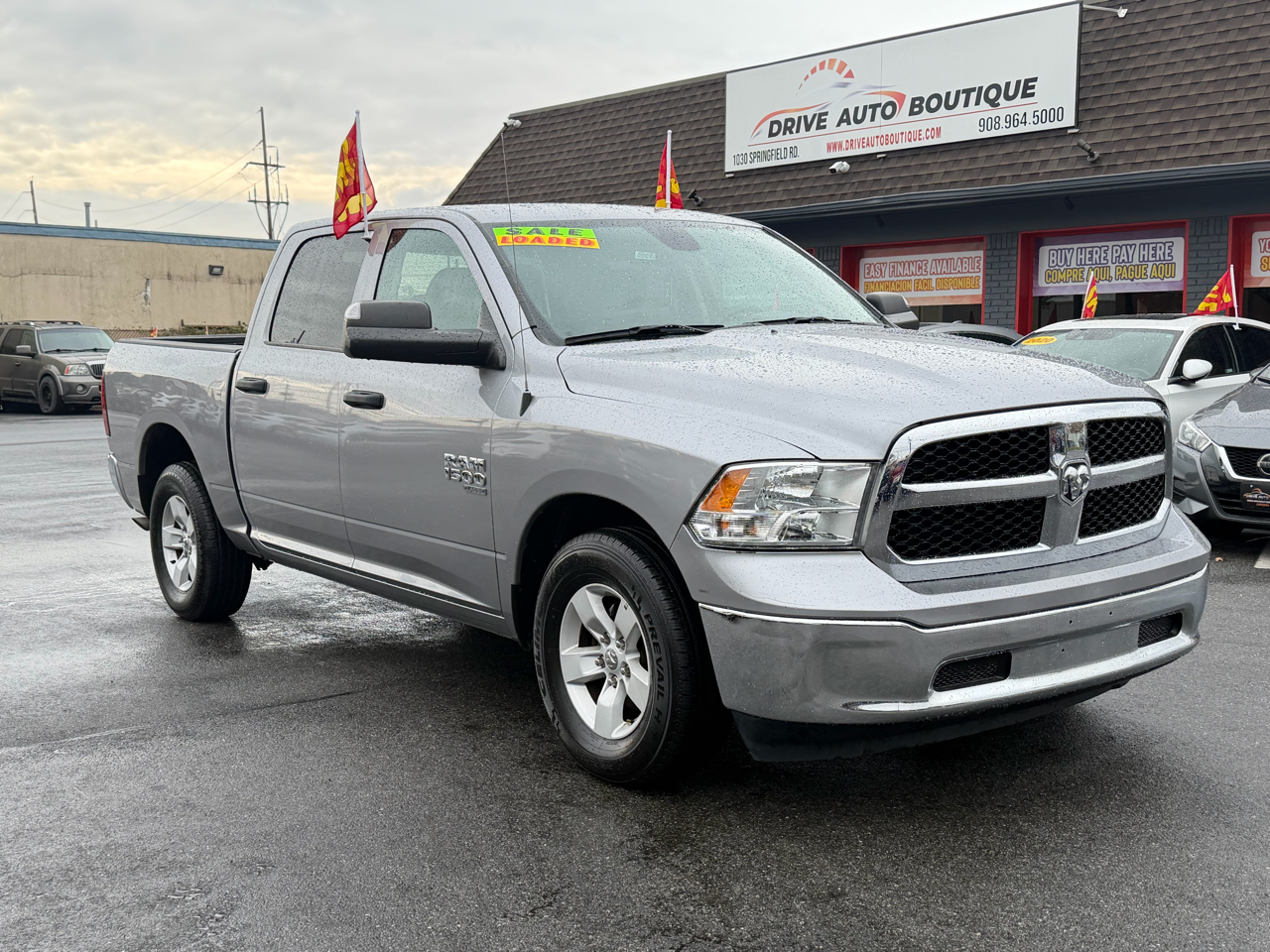 2023 Ram 1500 Classic SLT photo 4