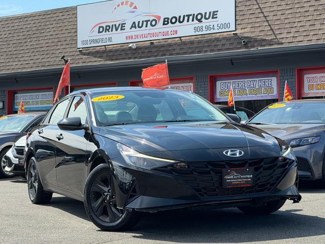 Black 2023 Hyundai Elantra SEL FWD Sedan Front-Wheel Drive Automatic