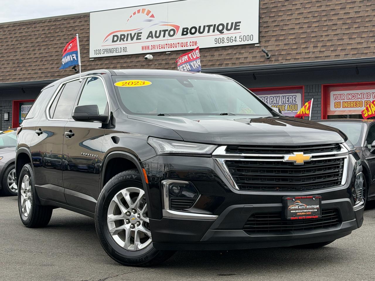 2023 Chevrolet Traverse LS FWD