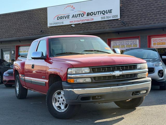Red 1999 Chevrolet Silverado 1500 Extended Cab 4WD Pickup Truck Four-Wheel Drive