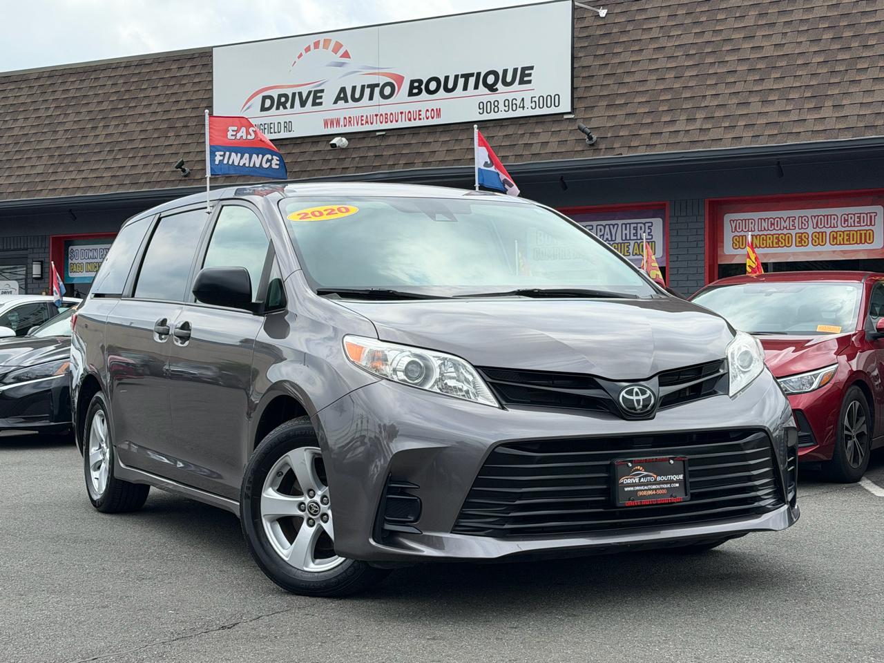 2020 Toyota Sienna LE 7-Passenger Mobility