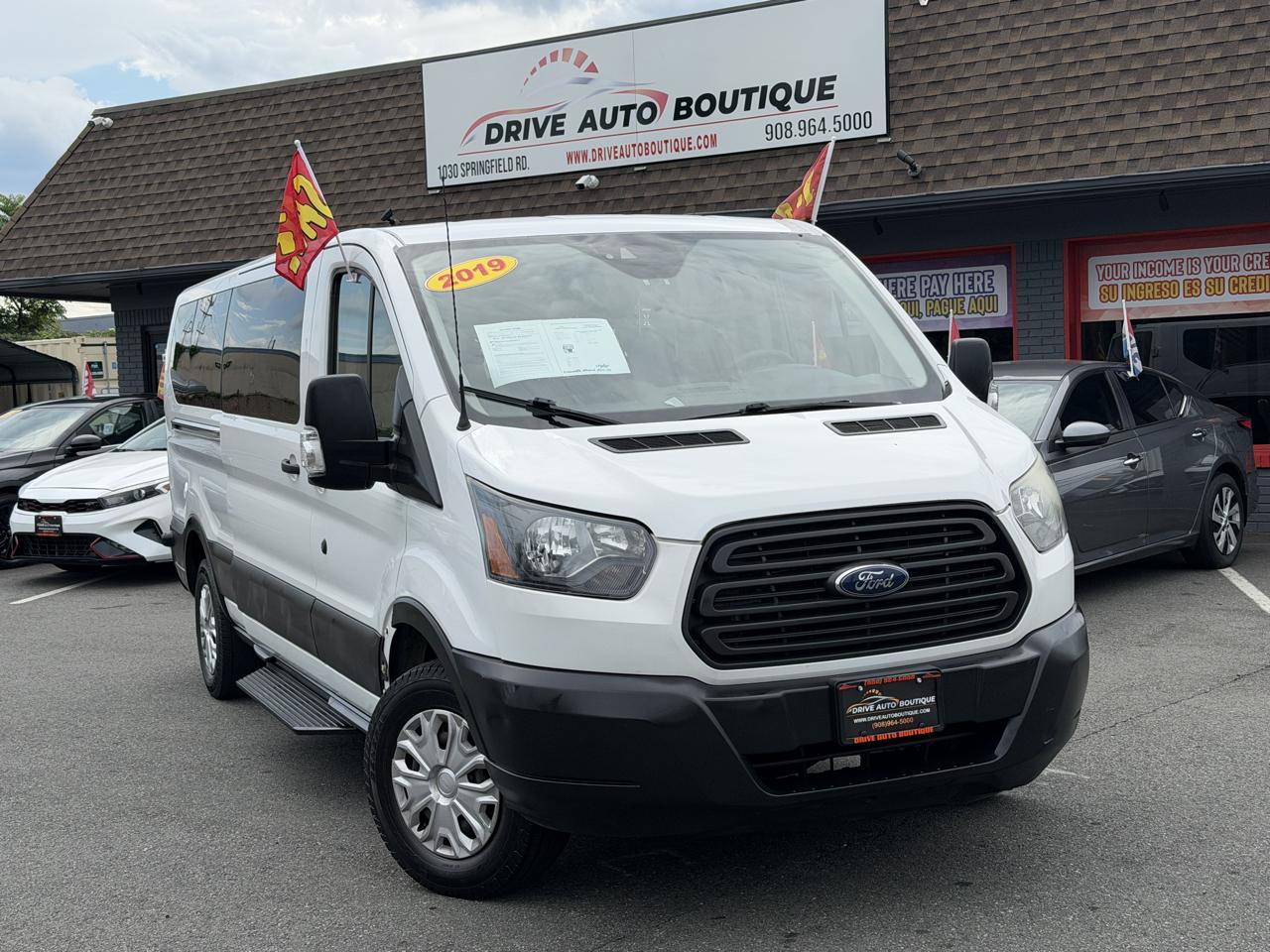 2019 Ford Transit 350 Wagon Low Roof XLT w/Sliding Pass. 148-in. WB