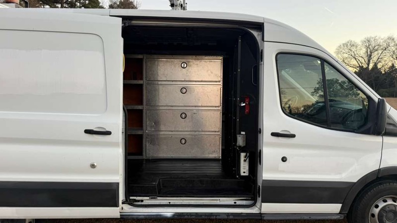 Ford Transit 150 Van Med. Roof w/Sliding Pass. 148-in. WB 2016