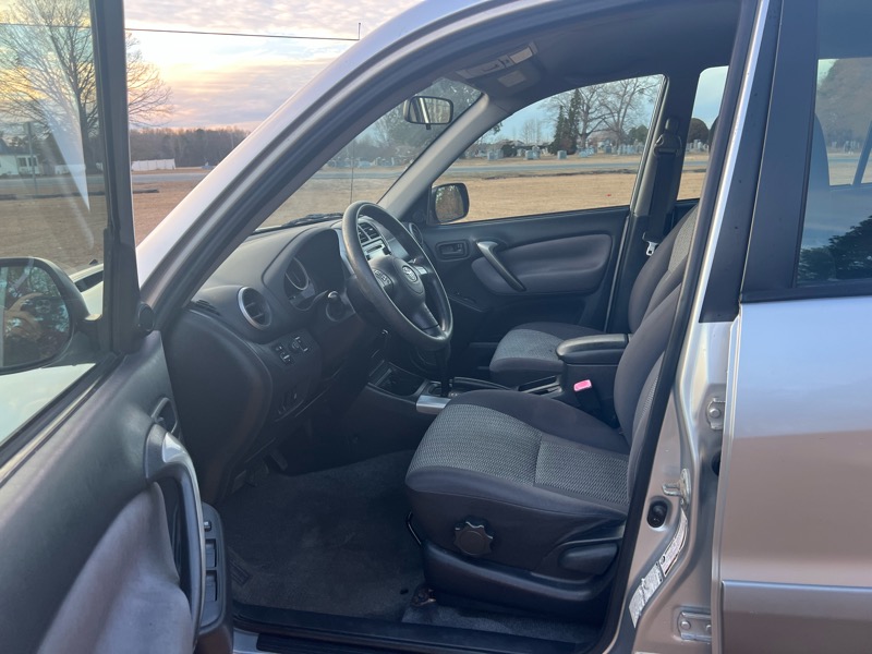 Toyota RAV4 4WD 2004