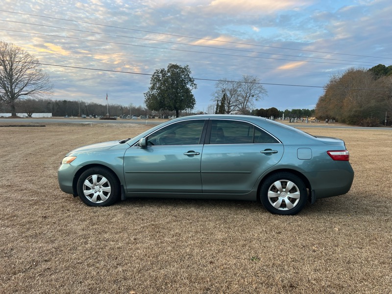 Toyota Camry XLE 5-Spd AT 2009