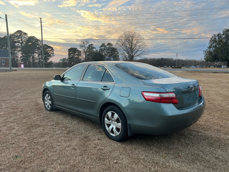 Toyota Camry XLE 5-Spd AT 2009