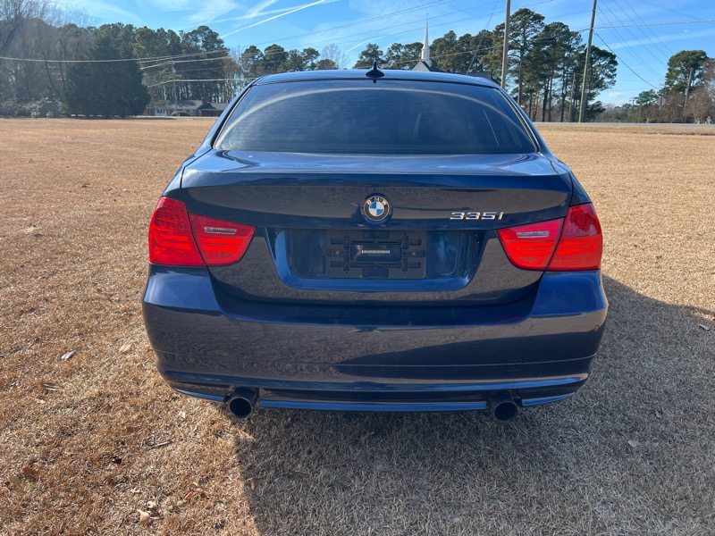 BMW 3-Series 335i xDrive 2011