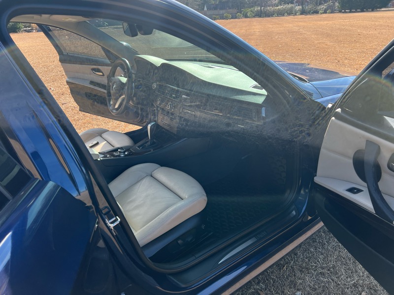 BMW 3-Series 335i xDrive 2011