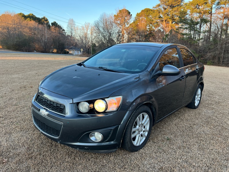 Chevrolet Sonic 2LT Sedan 2012