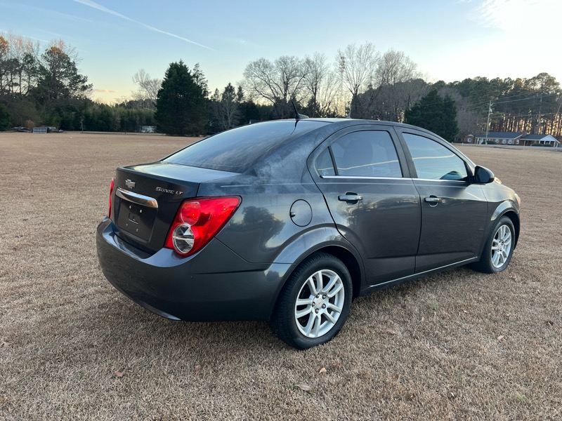 Chevrolet Sonic 2LT Sedan 2012