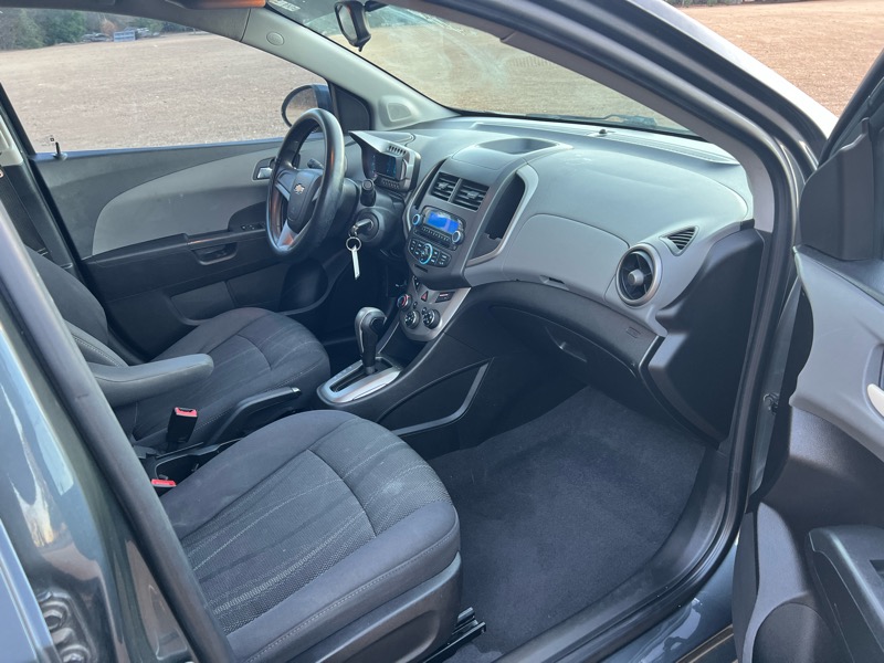 Chevrolet Sonic 2LT Sedan 2012