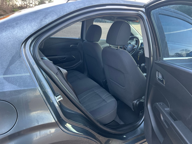 Chevrolet Sonic 2LT Sedan 2012