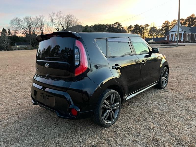 Kia Soul + w/Signature 2.0 Special Edition 2016