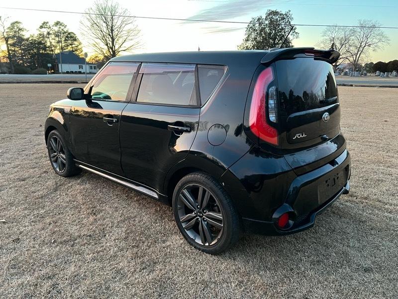 Kia Soul + w/Signature 2.0 Special Edition 2016