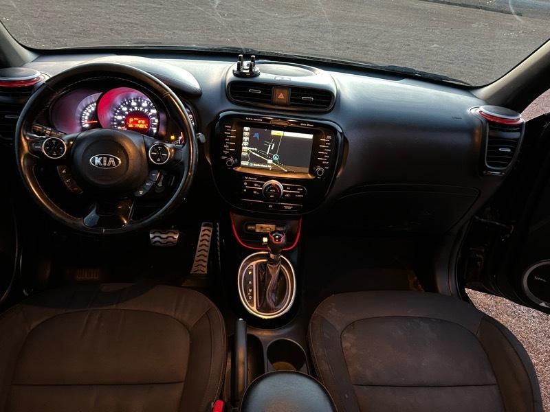 Kia Soul + w/Signature 2.0 Special Edition 2016